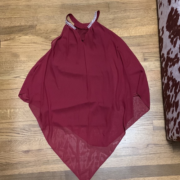 Red sleeveless dress with rhinestone collar - Picture 3 of 3